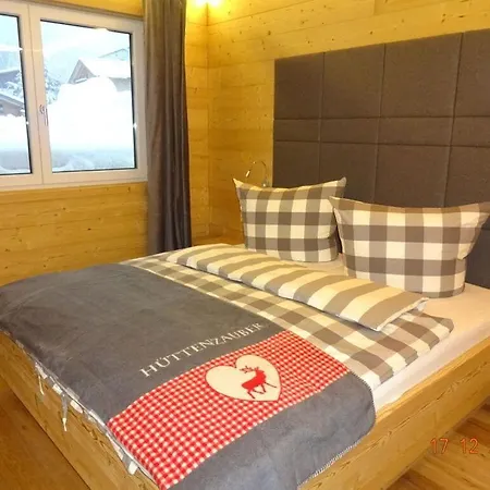 Huettenzauber 3 Comfortable Holiday Chalet *
